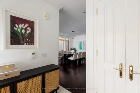 Photo 2 at 46 Mathersfield Drive, Moore Park, Toronto