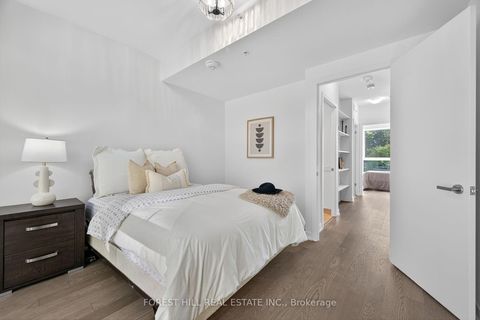 Photo 26 at 156 - 38 Howard Park Avenue, Roncesvalles, Toronto