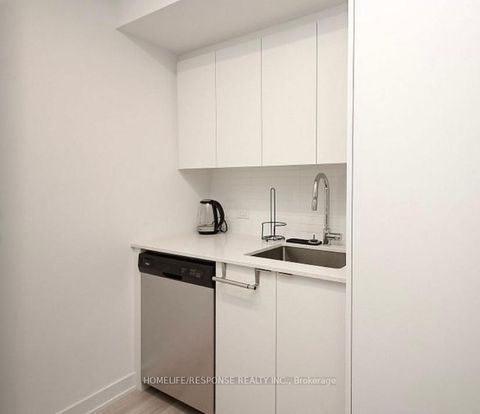 Photo 7 at 810 - 30 Tretti Way, Clanton Park, Toronto