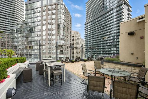 Photo 20 at 407 - 11 St Joseph Street, Bay Street Corridor, Toronto