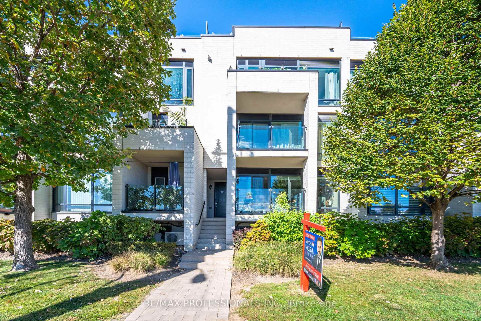 608 - 140 Widdicombe Hill Boulevard, Richview, Toronto 