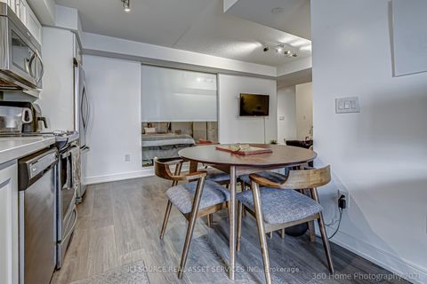 Photo 15 at 1020 - 525 Adelaide Street W, Waterfront Communities C1, Toronto