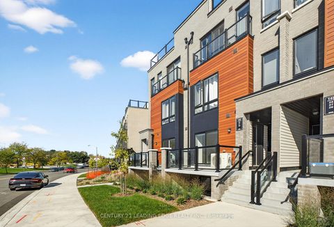 Photo 2 at 32 - 145 Tapscott Road, Malvern, Toronto