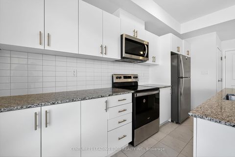 Photo 14 at 32 - 145 Tapscott Road, Malvern, Toronto