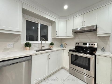 Photo 10 at 5 Centurion Court, Steeles, Toronto