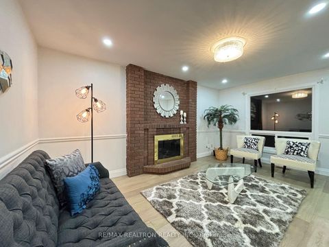 Photo 14 at 5 Centurion Court, Steeles, Toronto