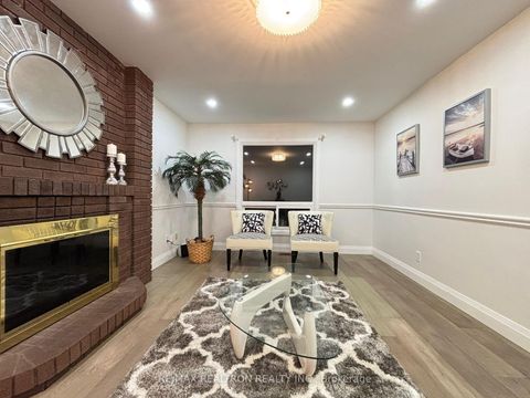 Photo 15 at 5 Centurion Court, Steeles, Toronto