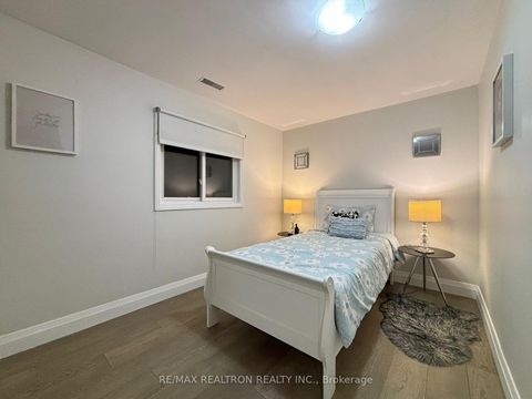 Photo 19 at 5 Centurion Court, Steeles, Toronto