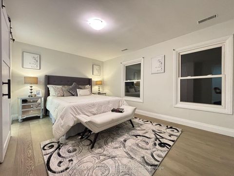 Photo 20 at 5 Centurion Court, Steeles, Toronto