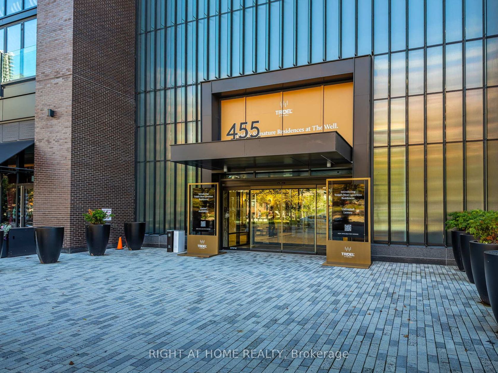 301 - 455 Wellington Street W, Waterfront Communities C1, Toronto 