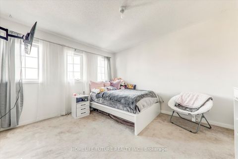 Photo 27 at 47 Henry Smith Avenue, Bowmanville, Clarington