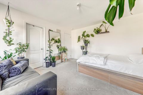 Photo 31 at 47 Henry Smith Avenue, Bowmanville, Clarington