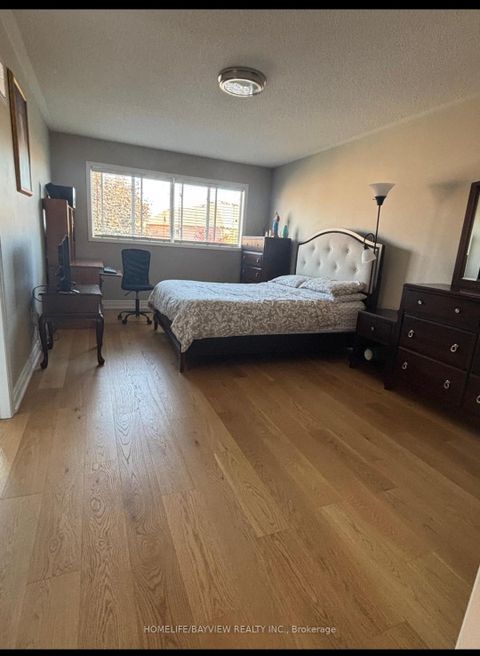 Photo 3 at 16 Selkirk Drive, Langstaff, Richmond Hill