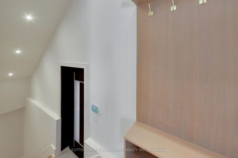 Photo 33 at 199 Arlington Avenue, Cedarvale, Toronto