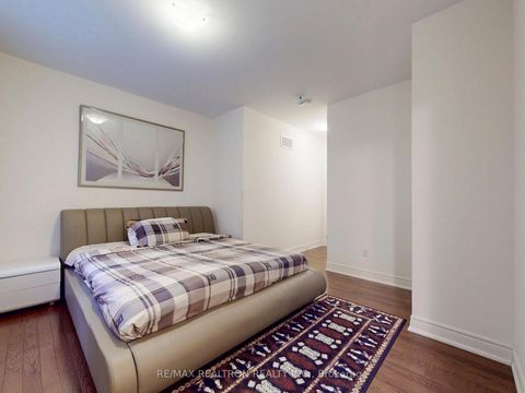 Photo 28 at 1 Conger Street, Patterson, Vaughan