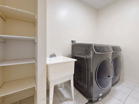 Photo 32 at 1 Conger Street, Patterson, Vaughan