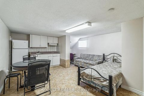 Photo 28 at 95 Pemberton Road, North Richvale, Richmond Hill