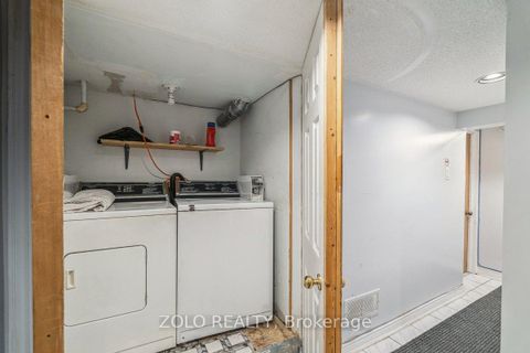 Photo 31 at 95 Pemberton Road, North Richvale, Richmond Hill