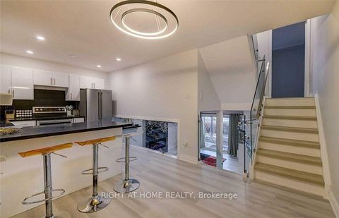 Photo 9 at 24 Springfair Avenue, Aurora Village, Aurora