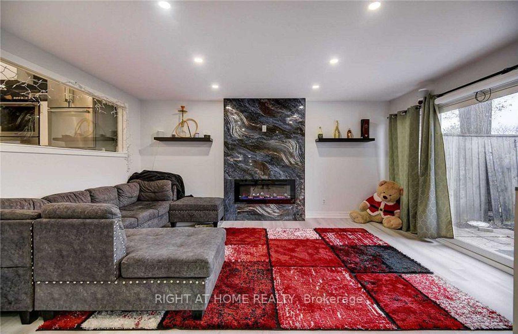 24 Springfair Avenue, Aurora Village, Aurora 