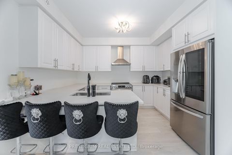Photo 9 at 3 - 22 HUMBERWOOD Boulevard, Clairville, Toronto