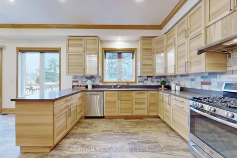 Photo 4 at 3 Lawndale Road, Scarborough Village, Toronto