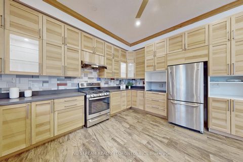 Photo 5 at 3 Lawndale Road, Scarborough Village, Toronto