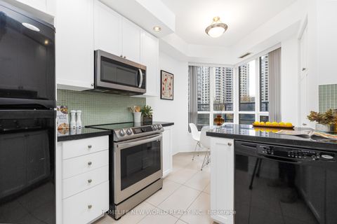 Photo 12 at 323 - 500 Doris Avenue, Willowdale East, Toronto