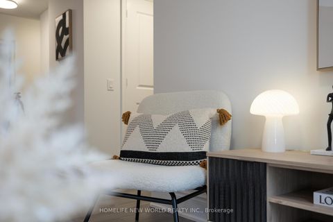 Photo 31 at 323 - 500 Doris Avenue, Willowdale East, Toronto