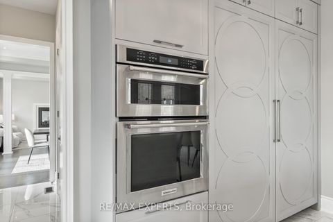 Photo 17 at 97 Ross Vennare Crescent, Kleinburg, Vaughan