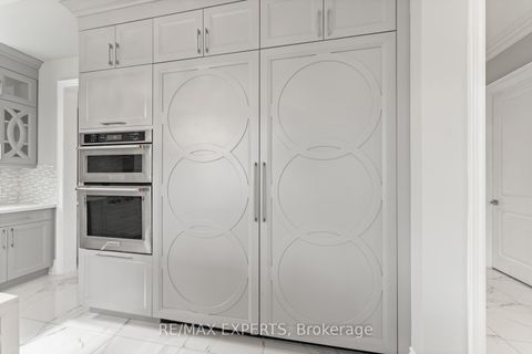 Photo 18 at 97 Ross Vennare Crescent, Kleinburg, Vaughan