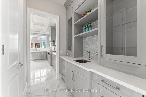 Photo 19 at 97 Ross Vennare Crescent, Kleinburg, Vaughan