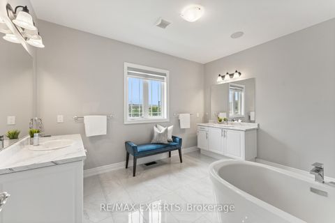 Photo 26 at 97 Ross Vennare Crescent, Kleinburg, Vaughan