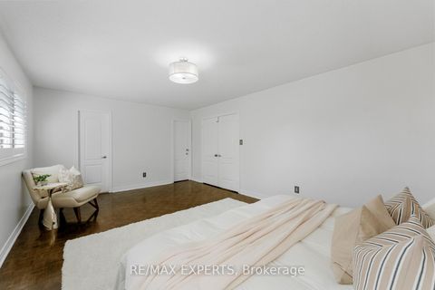 Photo 27 at 147 Ashton Drive, Maple, Vaughan