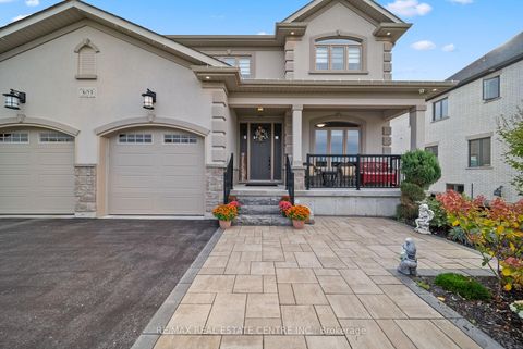 Photo 1 at 303 Sunnybrae Avenue, Stroud, Innisfil