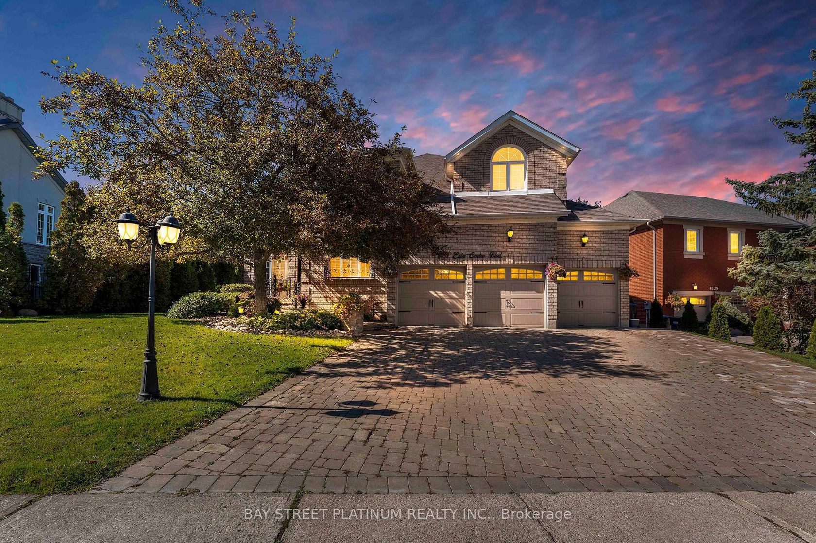 2451 Erin Centre Boulevard, Central Erin Mills, Mississauga by Loree Meneguzzi Real Estate 2451 Erin Centre Boulevard, Central Erin Mills, Mississauga