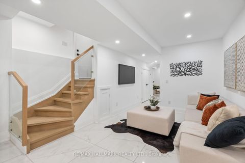 Photo 22 at 98 Hogarth Avenue, North Riverdale, Toronto