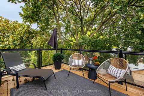 Photo 33 at 98 Hogarth Avenue, North Riverdale, Toronto