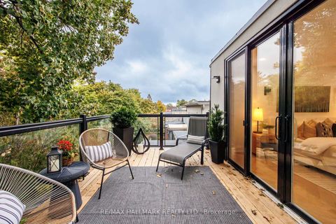 Photo 37 at 98 Hogarth Avenue, North Riverdale, Toronto