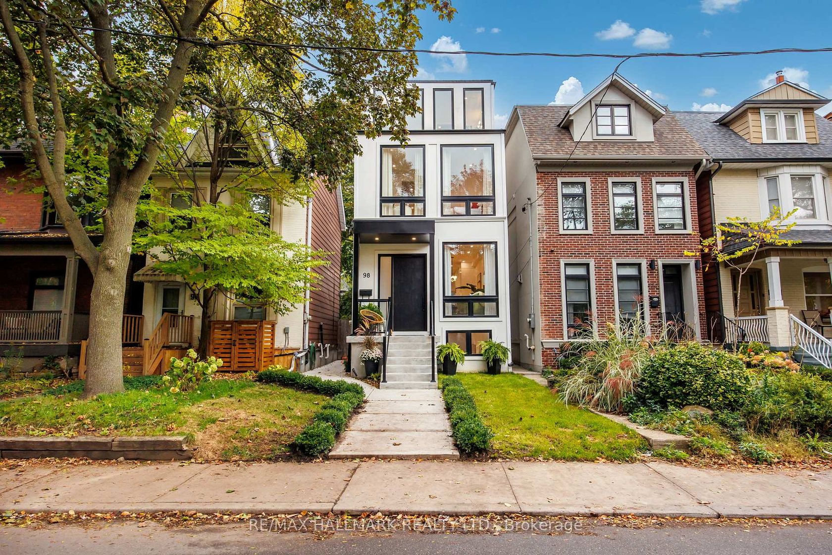 98 Hogarth Avenue, North Riverdale, Toronto by Loree Meneguzzi Real Estate 98 Hogarth Avenue, North Riverdale, Toronto