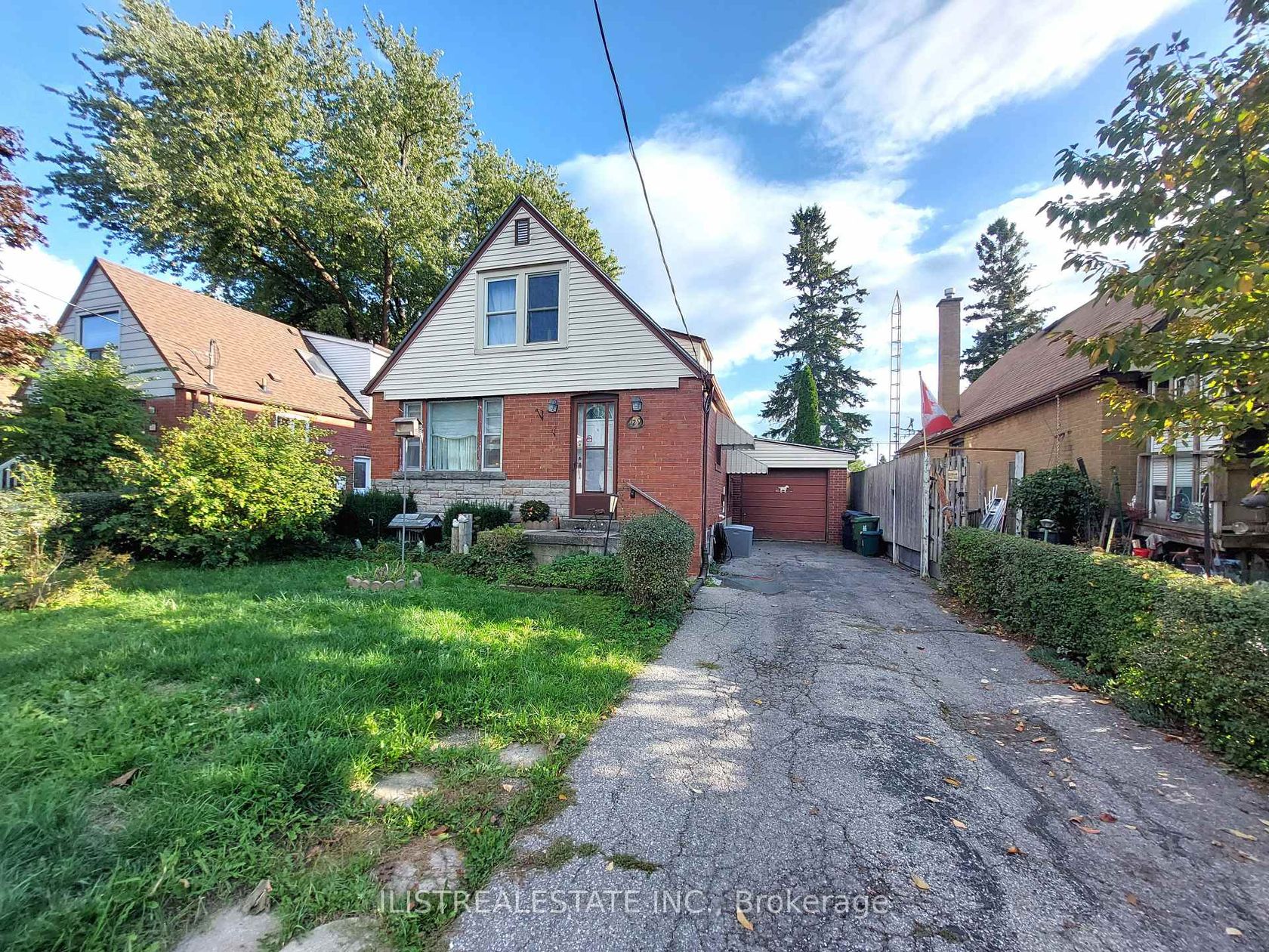 29 Holland Avenue, Parkview, Toronto by Loree Meneguzzi Real Estate 29 Holland Avenue, Parkview, Toronto