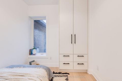 Photo 20 at 25 Howland Road, North Riverdale, Toronto