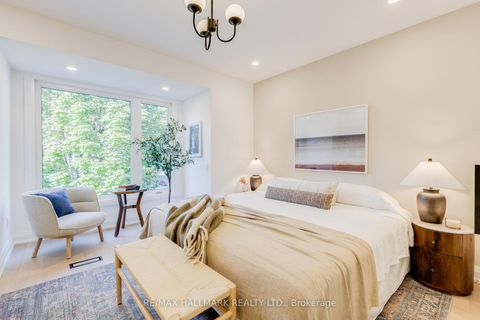 Photo 22 at 25 Howland Road, North Riverdale, Toronto