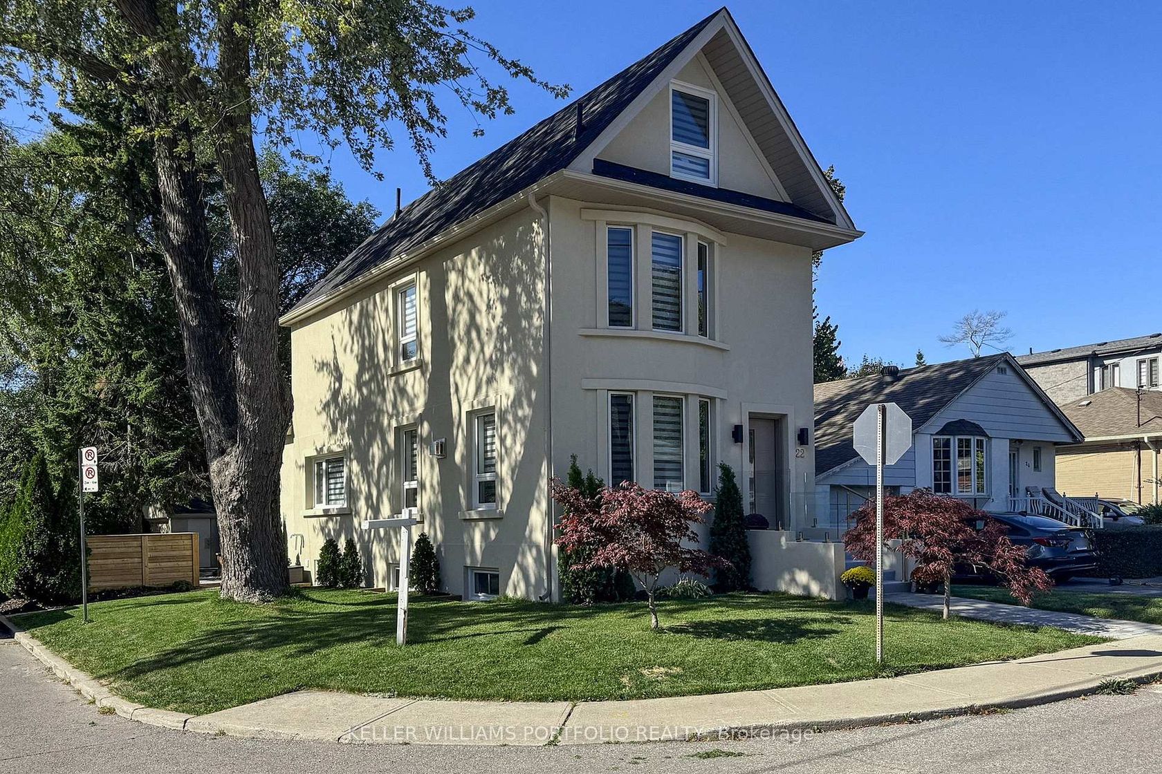 22 Pitt Avenue, Birchmount, Toronto 