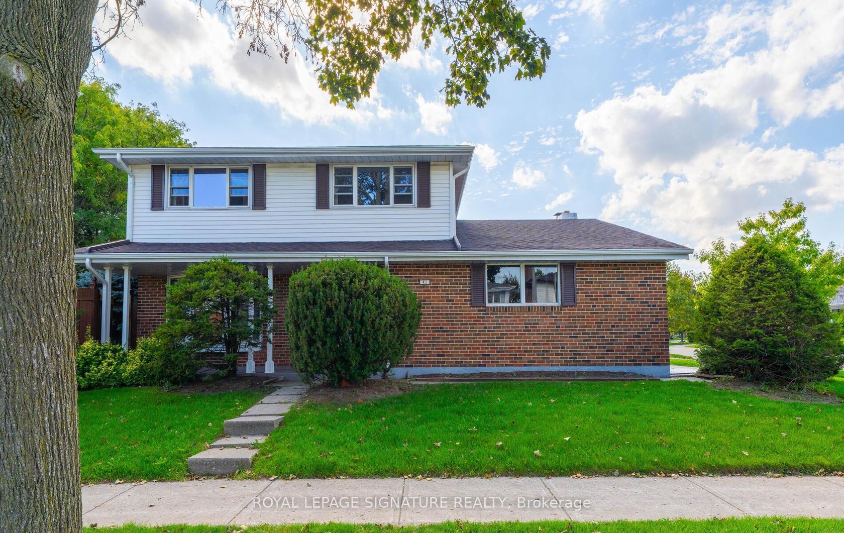 43 Collingsbrook Boulevard, L'Amoreaux, Toronto by Loree Meneguzzi Real Estate 43 Collingsbrook Boulevard, L'Amoreaux, Toronto