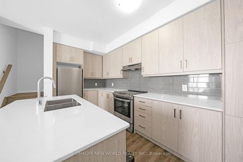 Photo 8 at 112 - 30 Almond Blossom Mews, Vaughan Corporate Centre, Vaughan