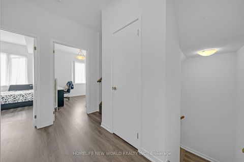 Photo 11 at 112 - 30 Almond Blossom Mews, Vaughan Corporate Centre, Vaughan