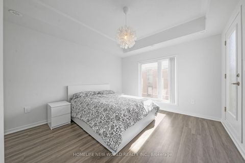 Photo 18 at 112 - 30 Almond Blossom Mews, Vaughan Corporate Centre, Vaughan