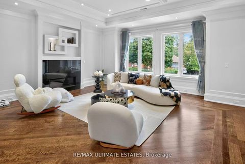 Photo 8 at 26 Madawaska Avenue, Newtonbrook East, Toronto