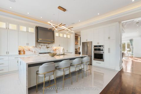 Photo 18 at 26 Madawaska Avenue, Newtonbrook East, Toronto